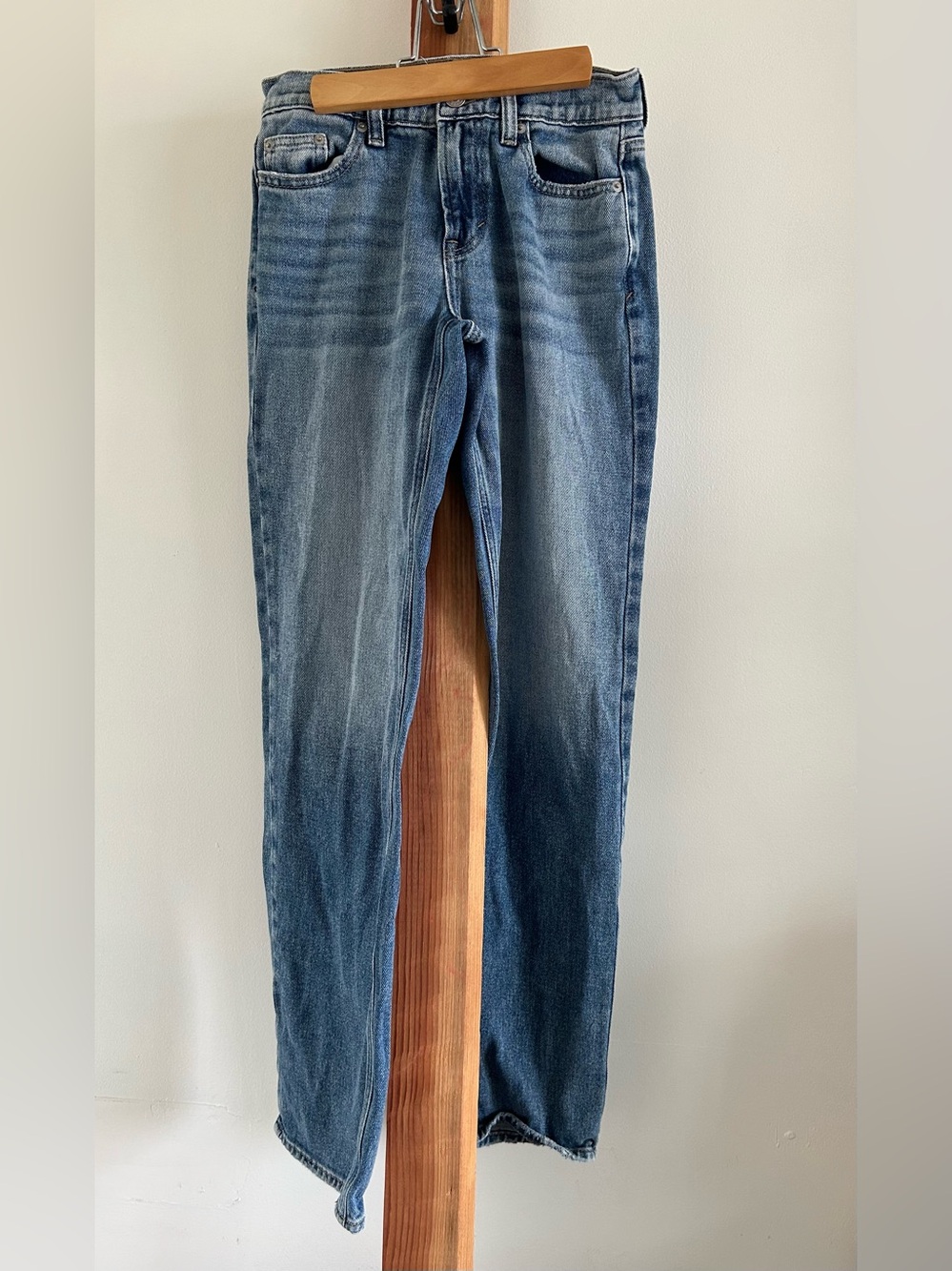 Pacific Sunwear Women's Light Blue Straight Leg Jeans